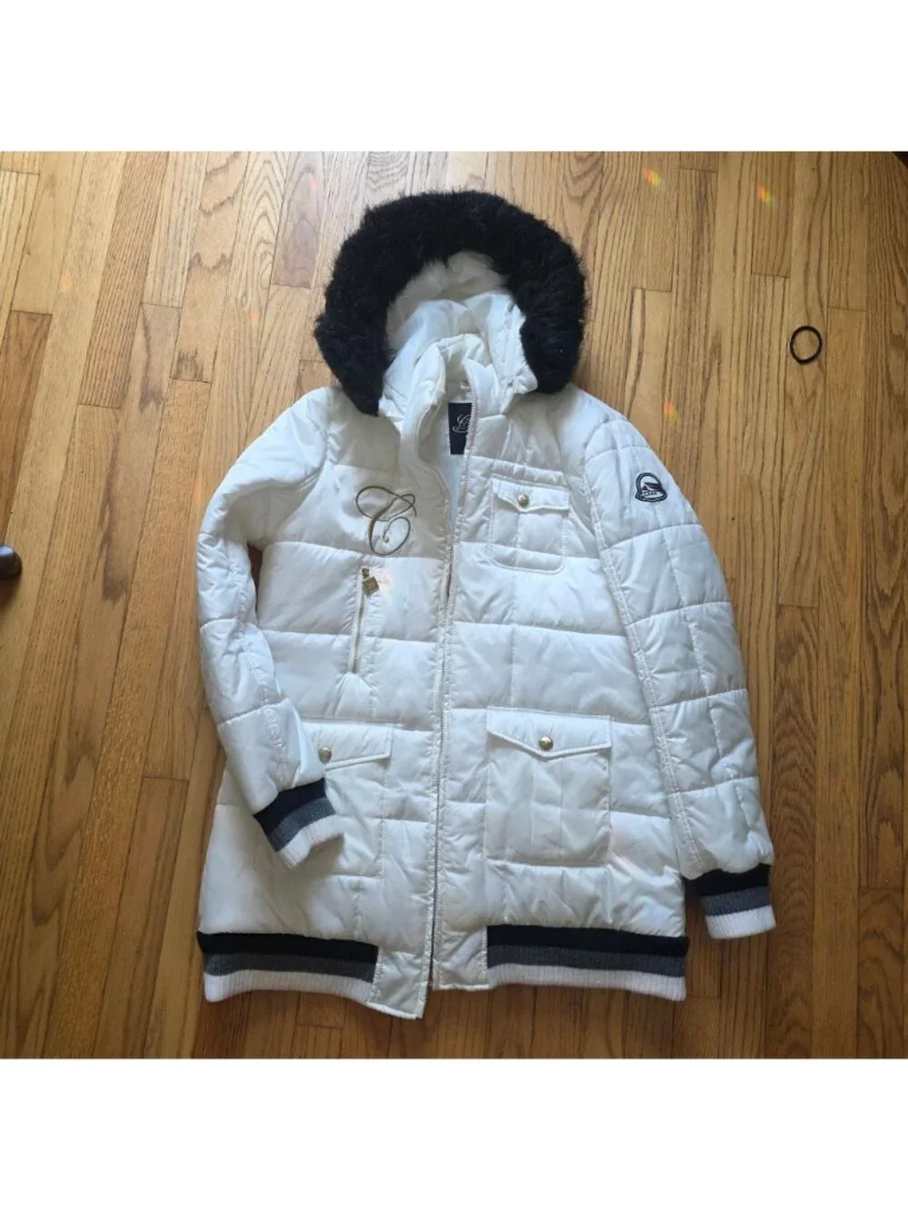 Coogi Womens White Quilted Jacket With Faux Fur Hood & Gold Embroidery Size XL F